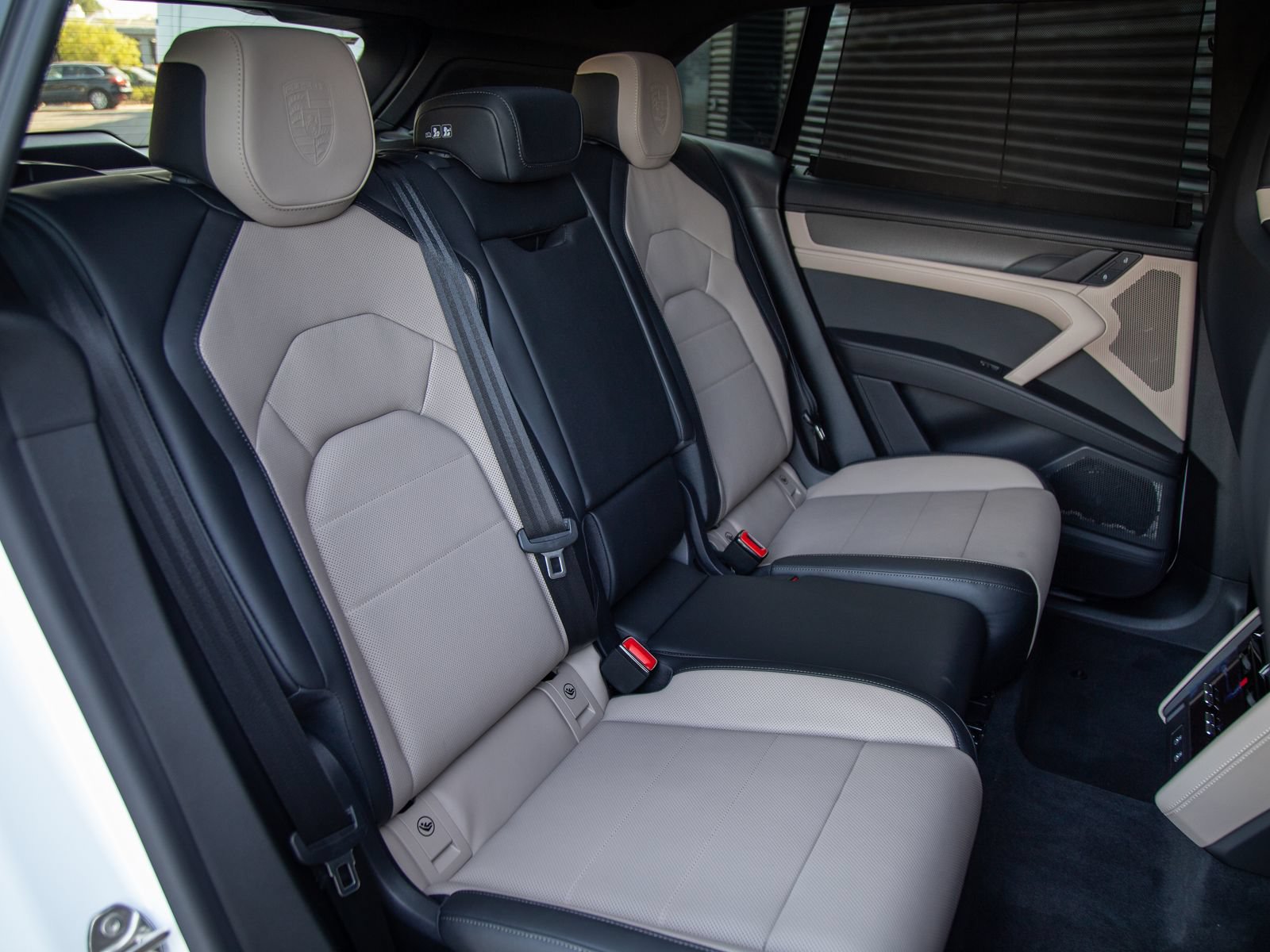 New 2026 Porsche Cayenne Turbo AWD/4WD image 24