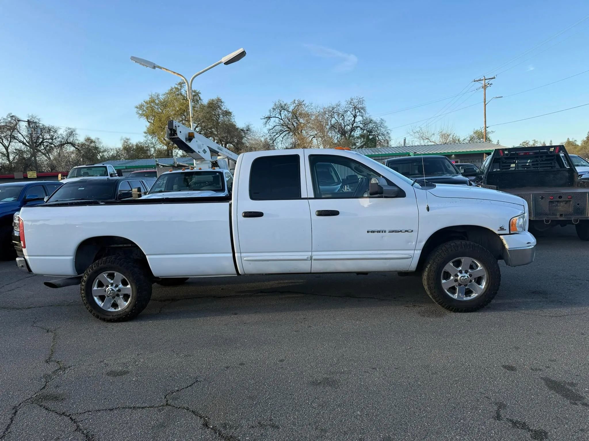 Used 2005 Dodge Ram 2500 Truck SLT w/ Trailer Tow Group AWD/4WD image 2