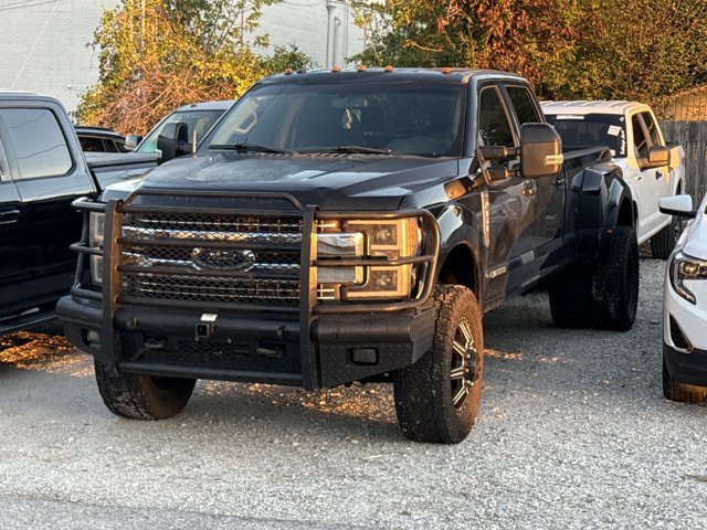 Used 2018 Ford F350 Lariat w/ FX4 Off-Road Package AWD/4WD image 3