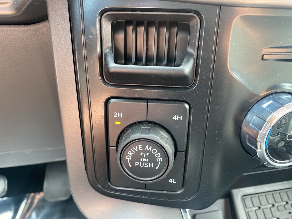 Certified 2025 Ford F150 XLT w/ Equipment Group 302A MID AWD/4WD image 30