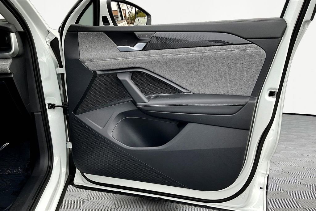 New 2026 Volkswagen Tiguan S image 25