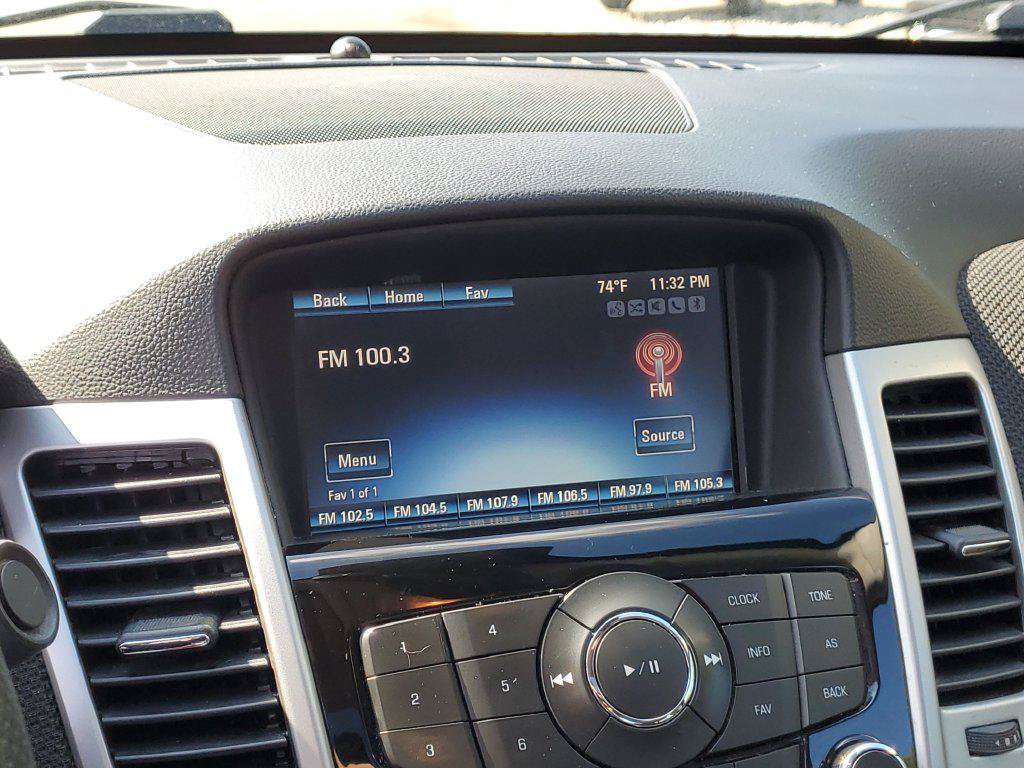 Used 2015 Chevrolet Cruze LT w/ Sun And Sound Package FWD image 15
