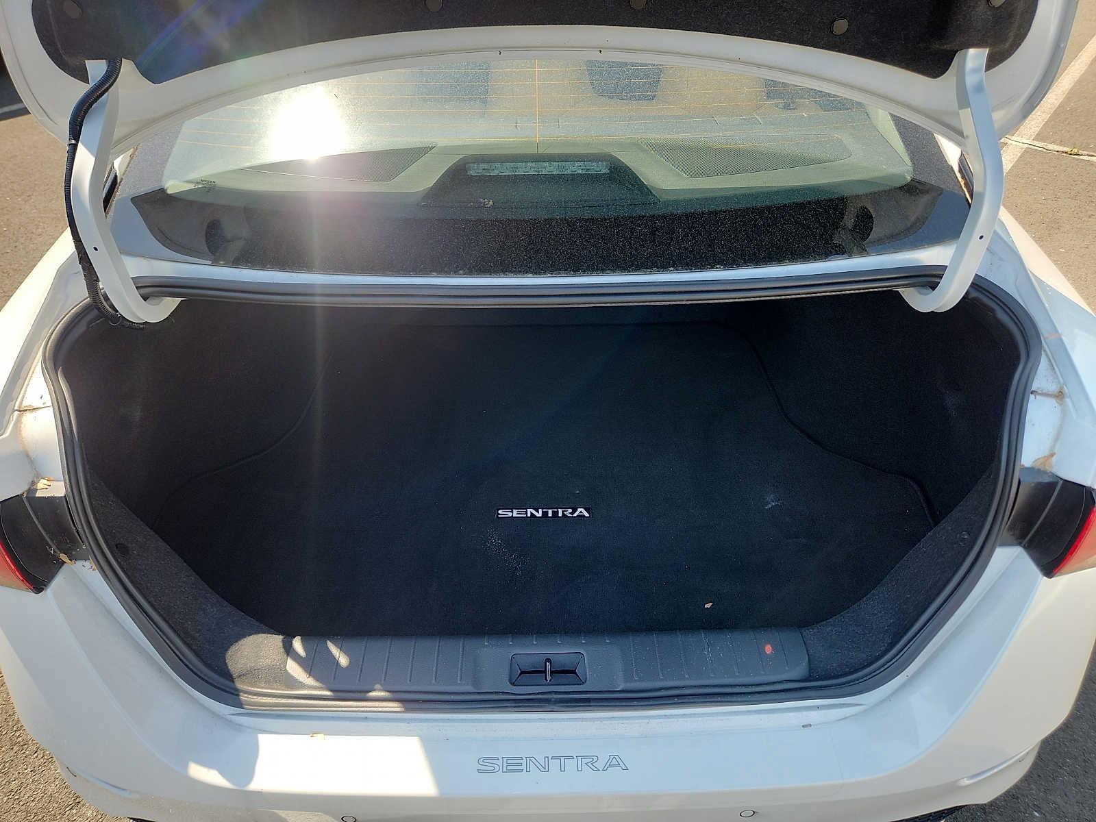 Certified 2025 Nissan Sentra SV w/ SV Premium Package FWD image 28