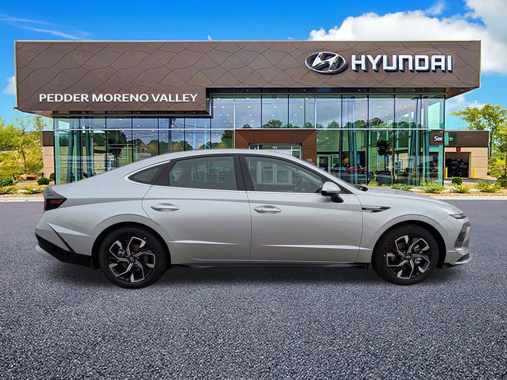 New 2025 Hyundai Sonata SEL image 7