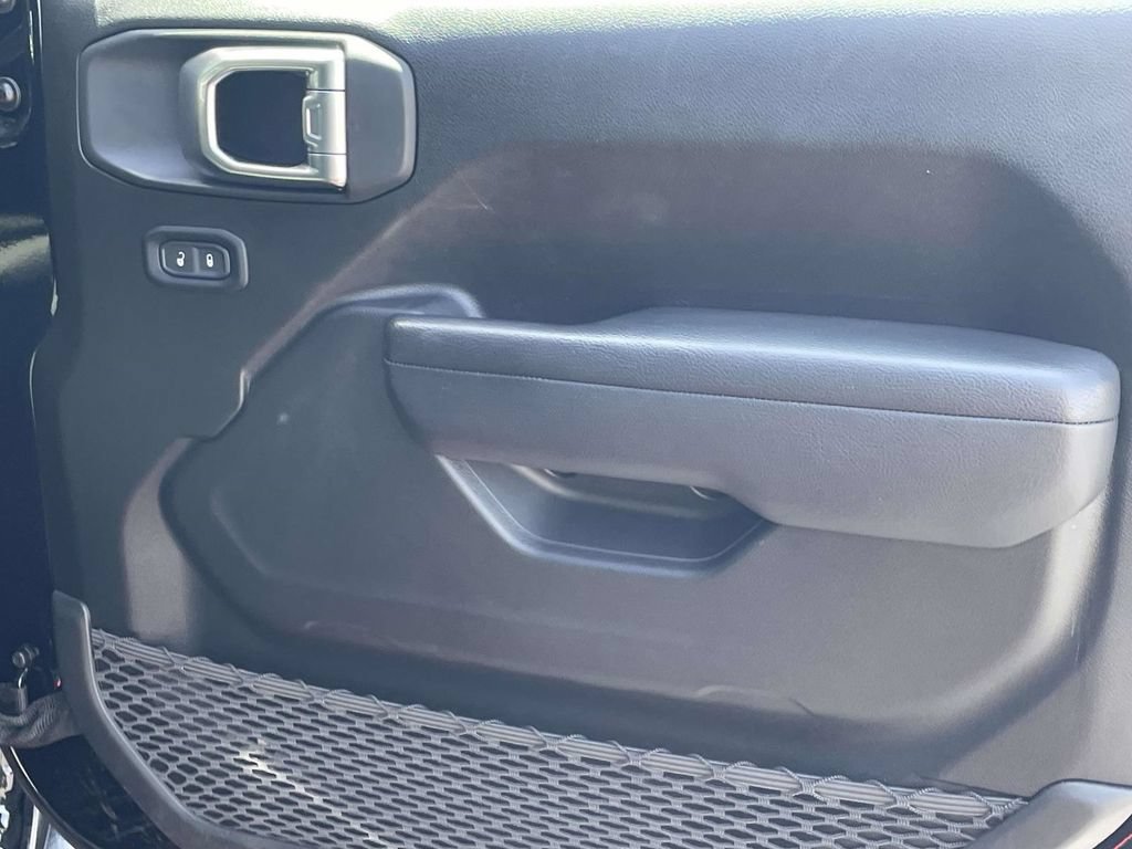 Used 2024 Jeep Gladiator Sport AWD/4WD image 16
