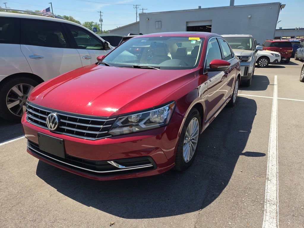 Used 2017 Volkswagen Passat 1.8T SE FWD image 9