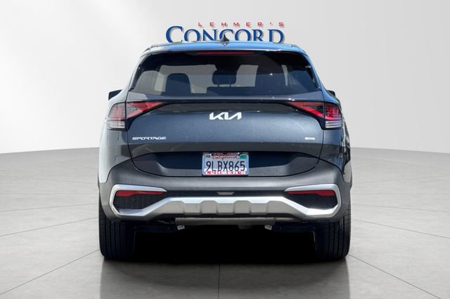 Used 2023 Kia Sportage LX AWD/4WD image 5