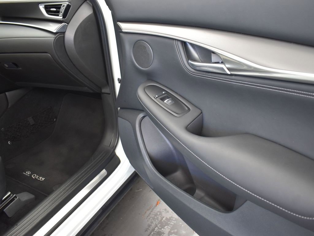 Used 2023 INFINITI QX55 Luxe w/ Cargo Package image 23