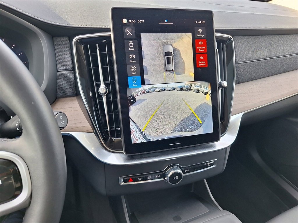 Used 2025 Volvo XC90 B6 Plus image 18