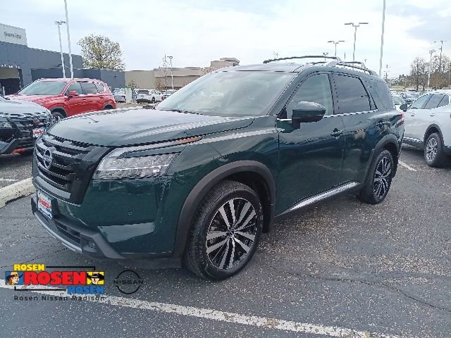 Used 2024 Nissan Pathfinder Platinum