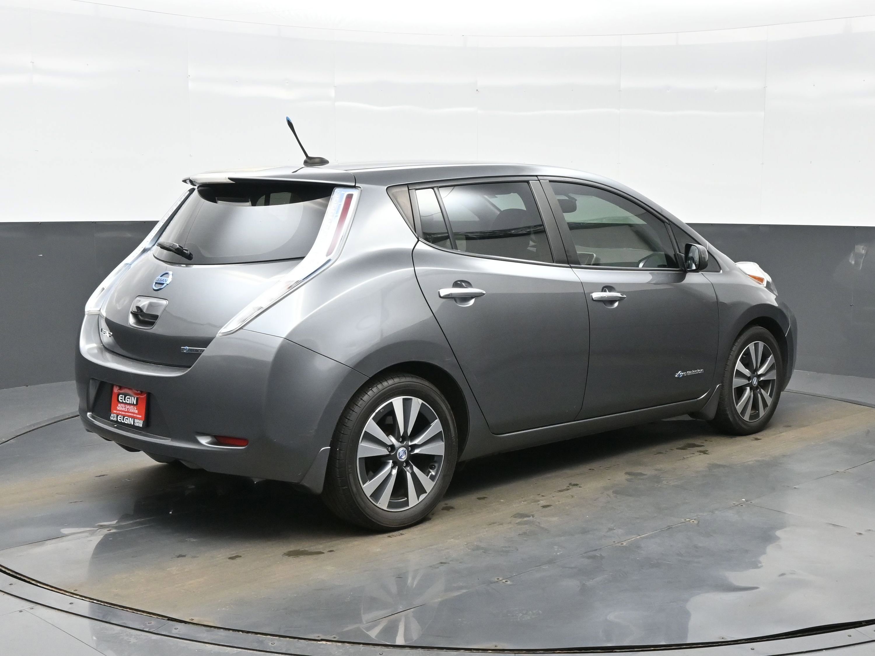 Used 2014 Nissan Leaf SL image 6