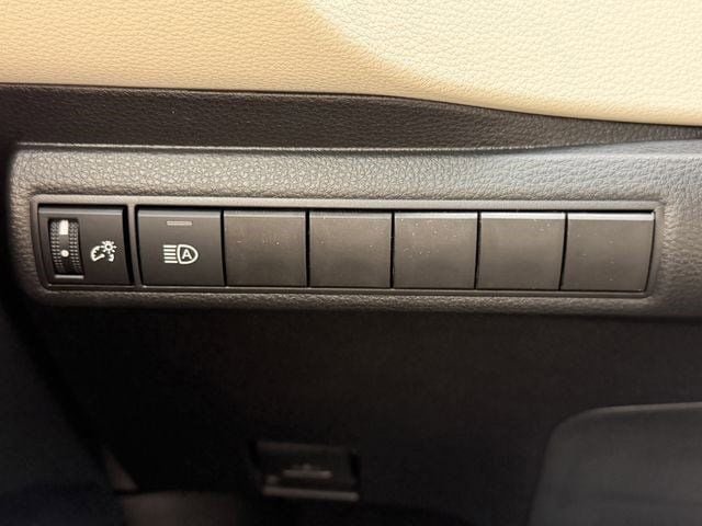 New 2026 Toyota Corolla LE FWD image 19