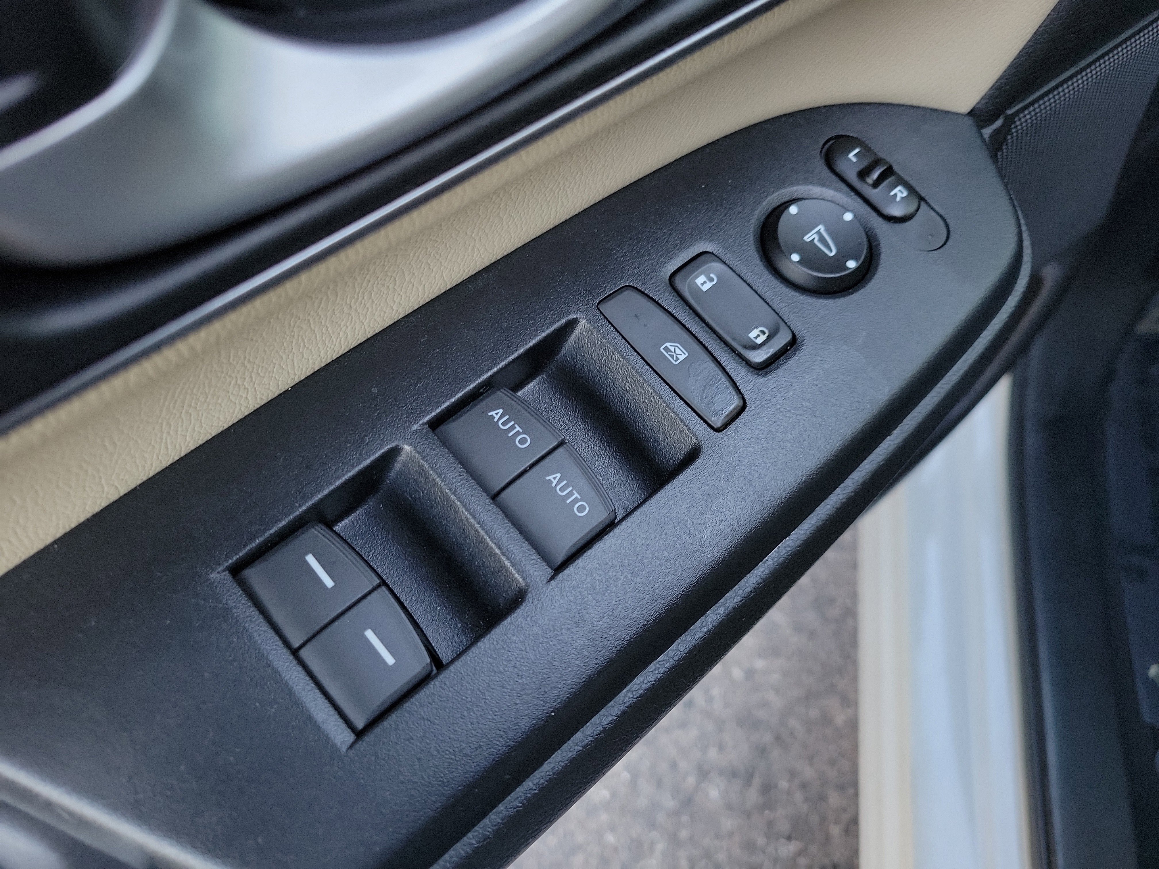 Used 2019 Honda CR-V EX-L image 17