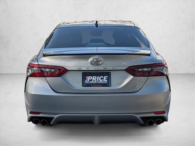 Used 2022 Toyota Camry XSE FWD image 7