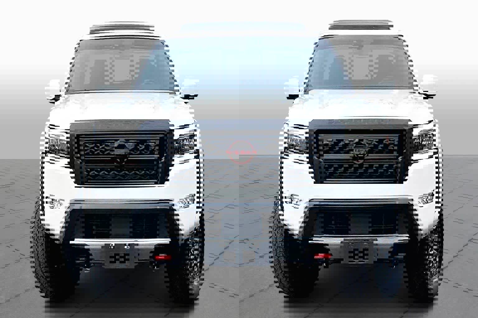 Used 2023 Nissan Frontier PRO-4X w/ Pro-4X Premium Package image 4