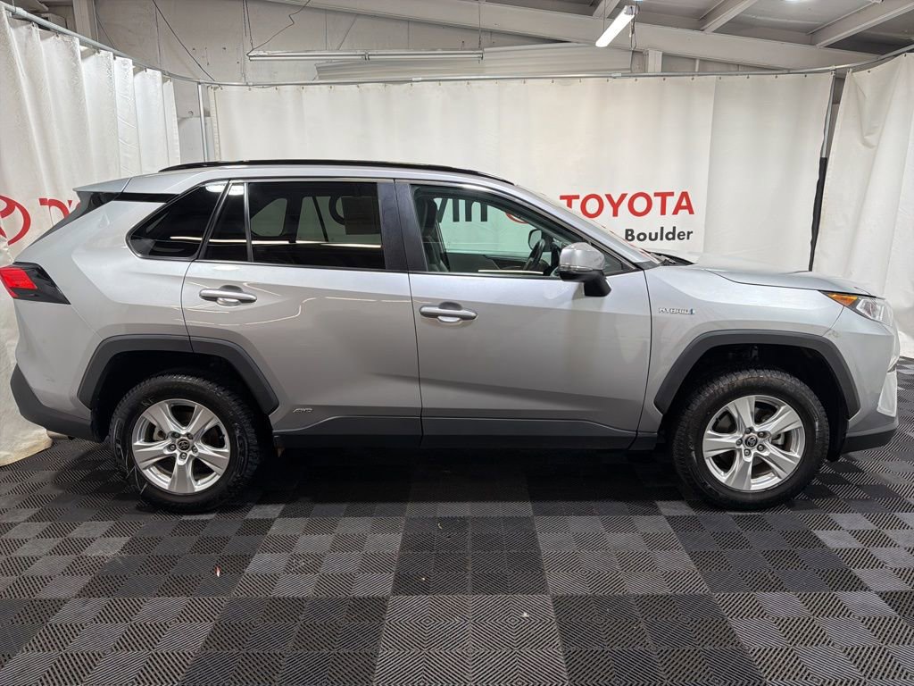 Used 2021 Toyota RAV4 XLE w/ XLE Grade Weather Package image 8