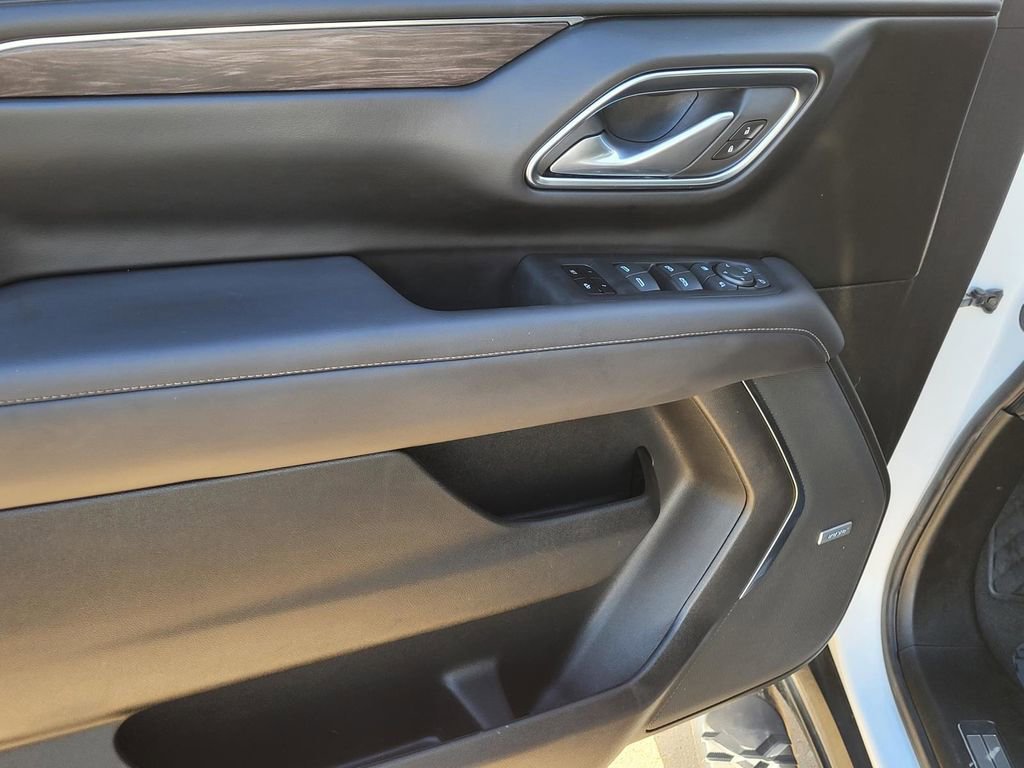Used 2024 Chevrolet Tahoe Z71 w/ Luxury Package image 24