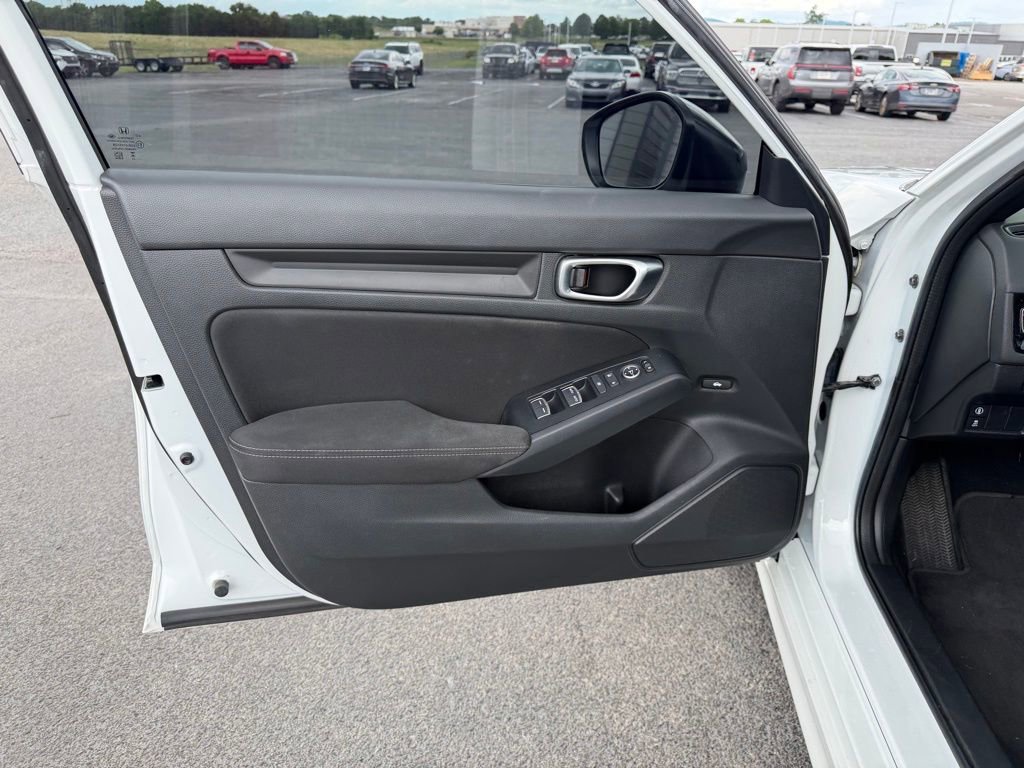 Used 2023 Honda Civic Sport image 14