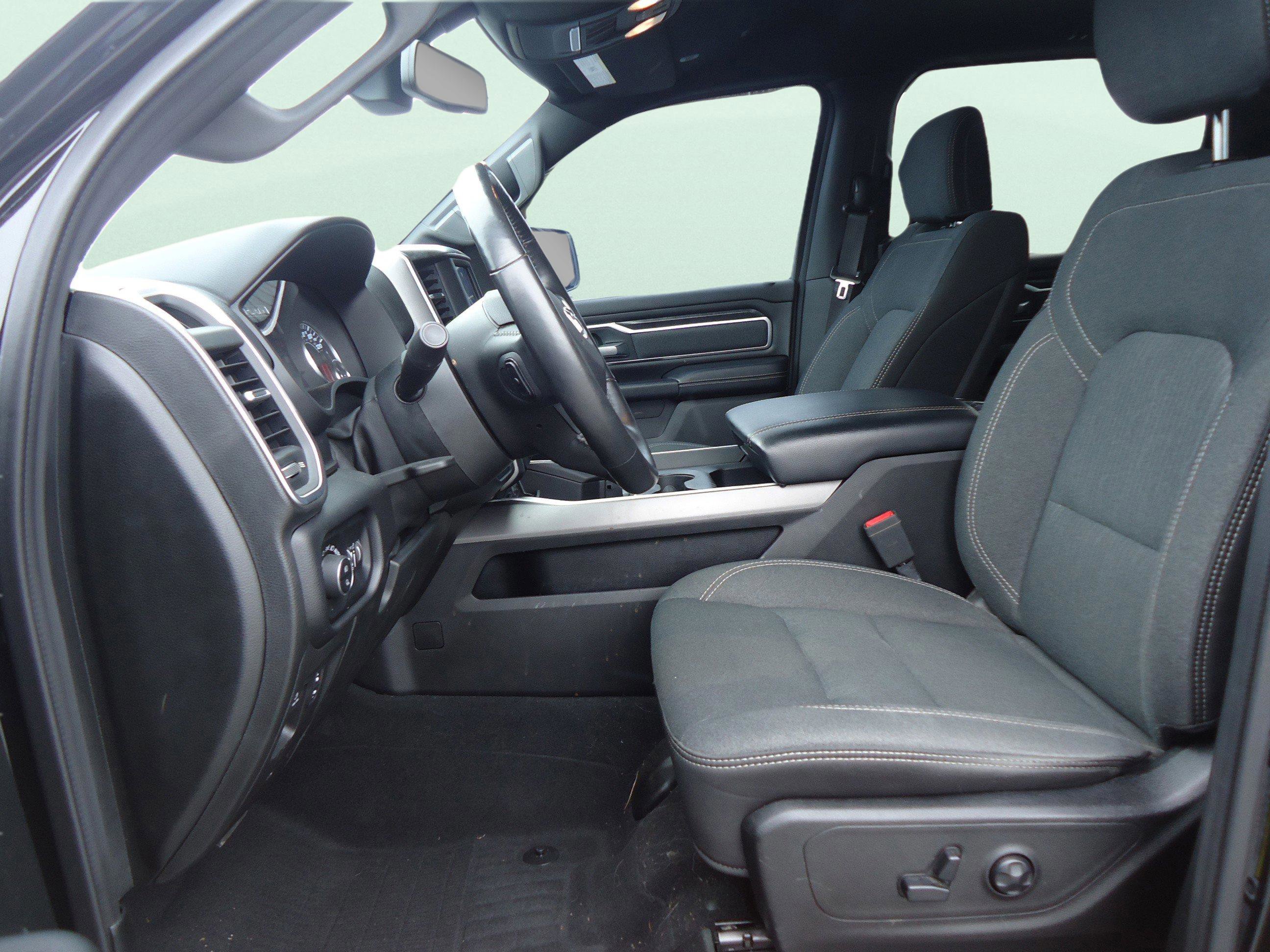 Used 2019 RAM 1500 Big Horn image 24