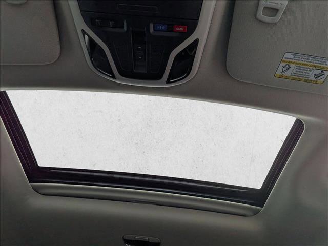 Used 2022 Subaru Outback Premium image 16