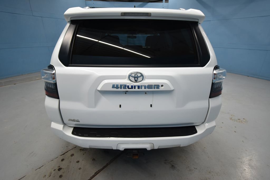Used 2018 Toyota 4Runner SR5 Premium AWD/4WD image 35