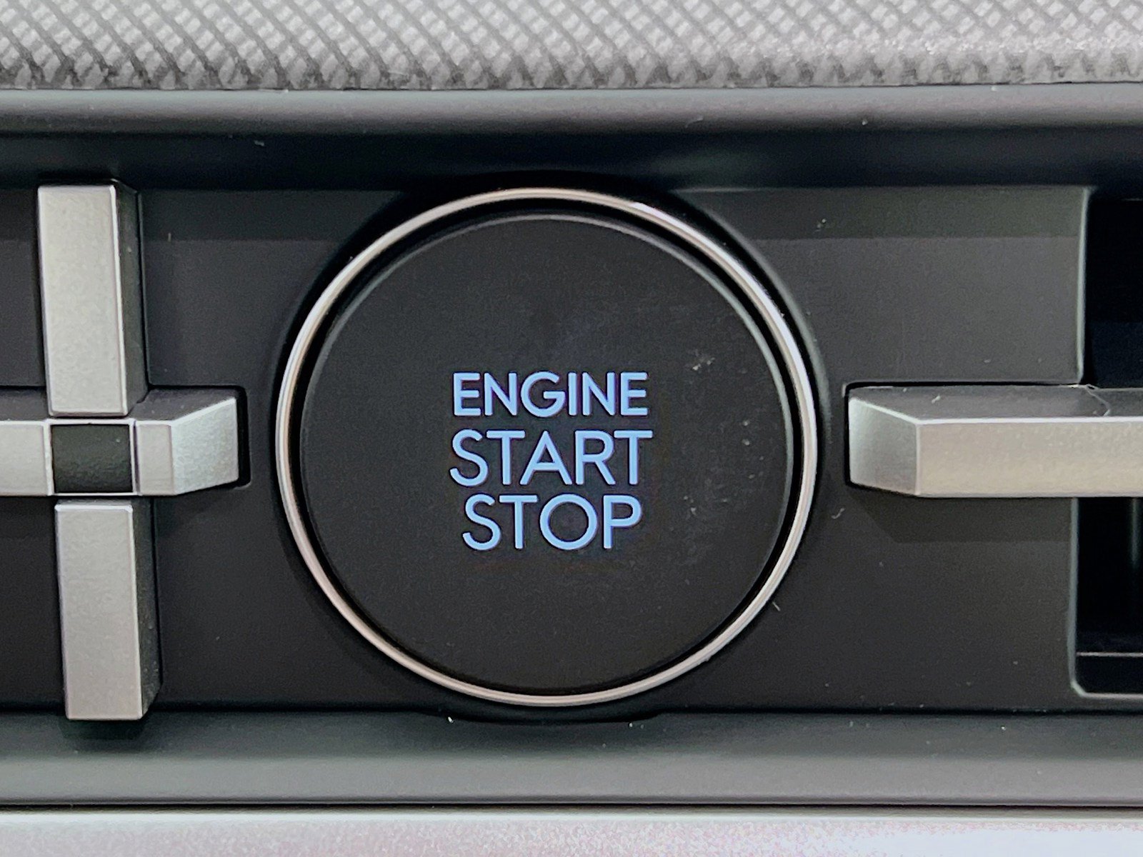 New 2025 Hyundai Santa Fe SEL AWD/4WD image 12
