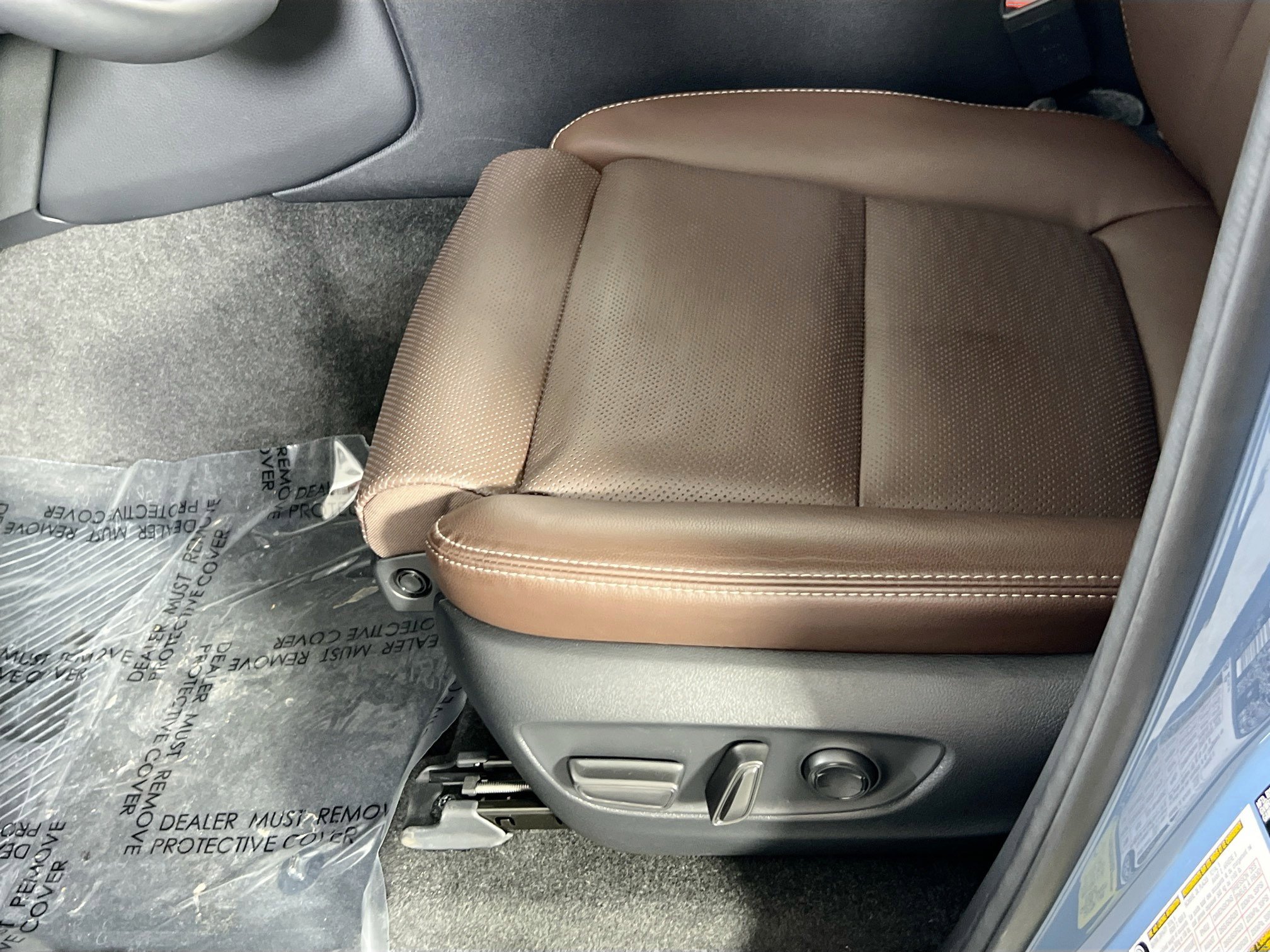 Used 2025 Toyota Land Cruiser w/ Premium Package image 19