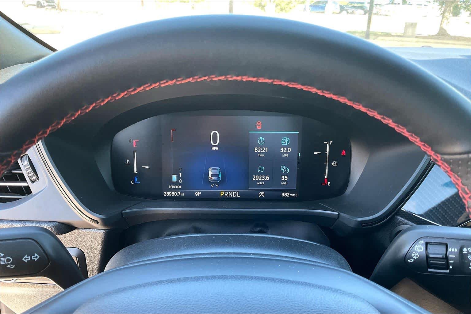Used 2025 Ford Escape ST-Line FWD image 25