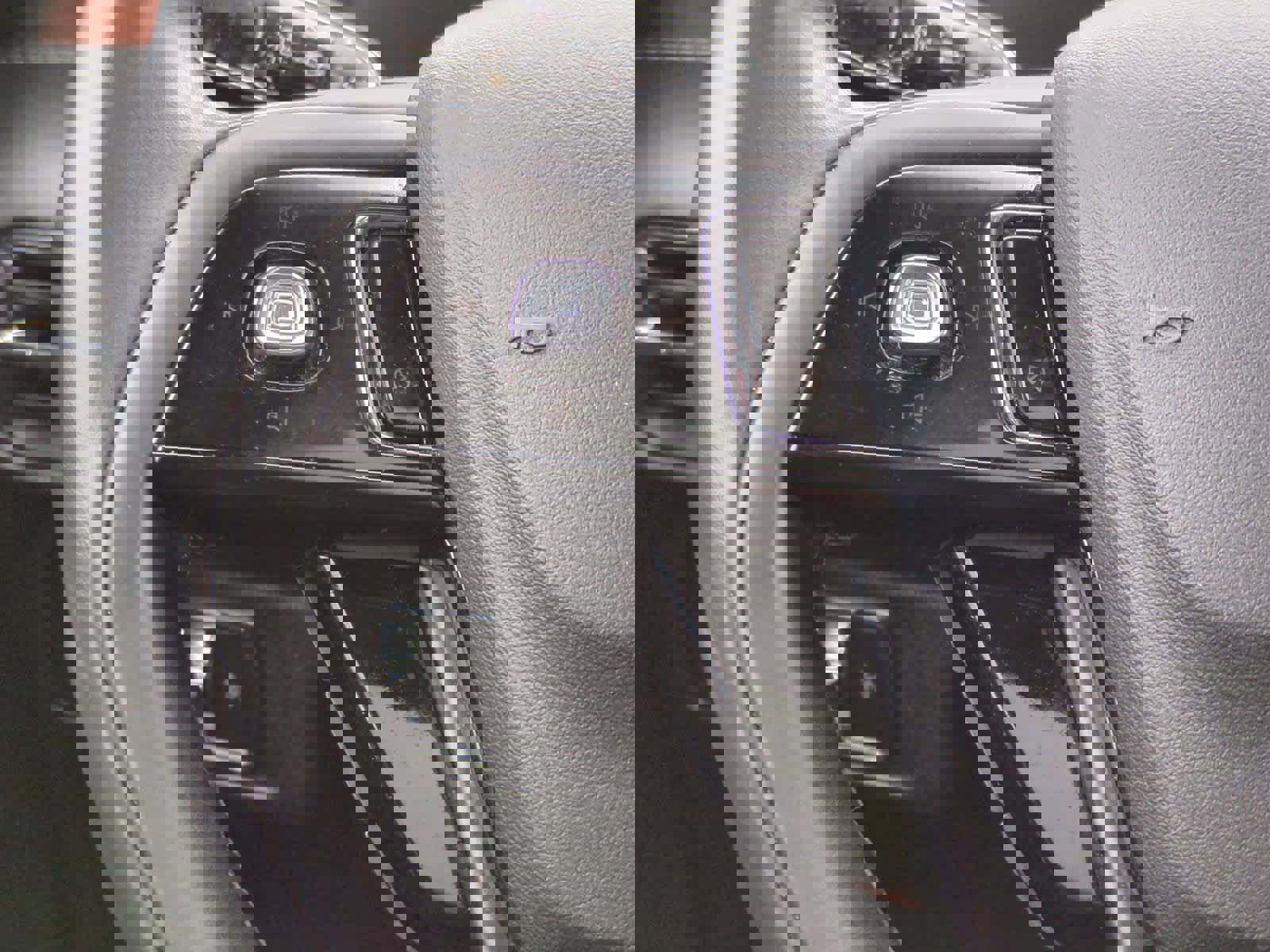 Used 2022 Lincoln Corsair Reserve w/ Sport Package image 25