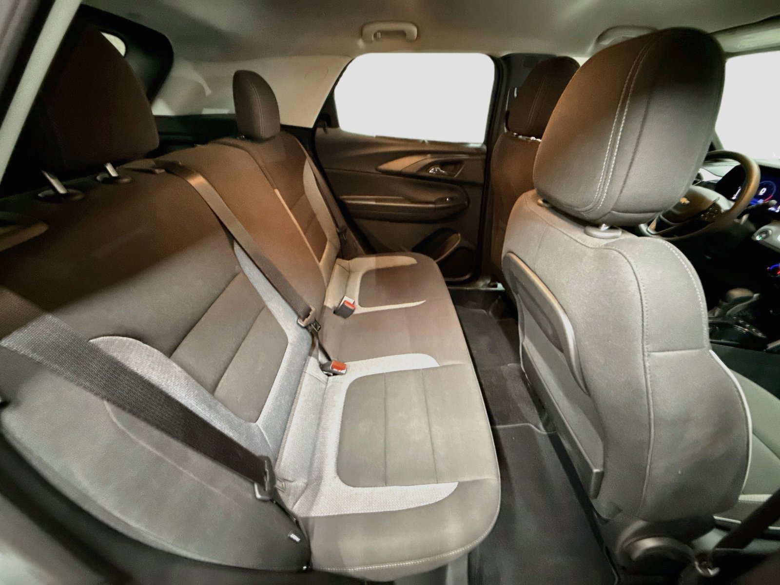 Used 2025 Chevrolet TrailBlazer LT AWD/4WD image 27