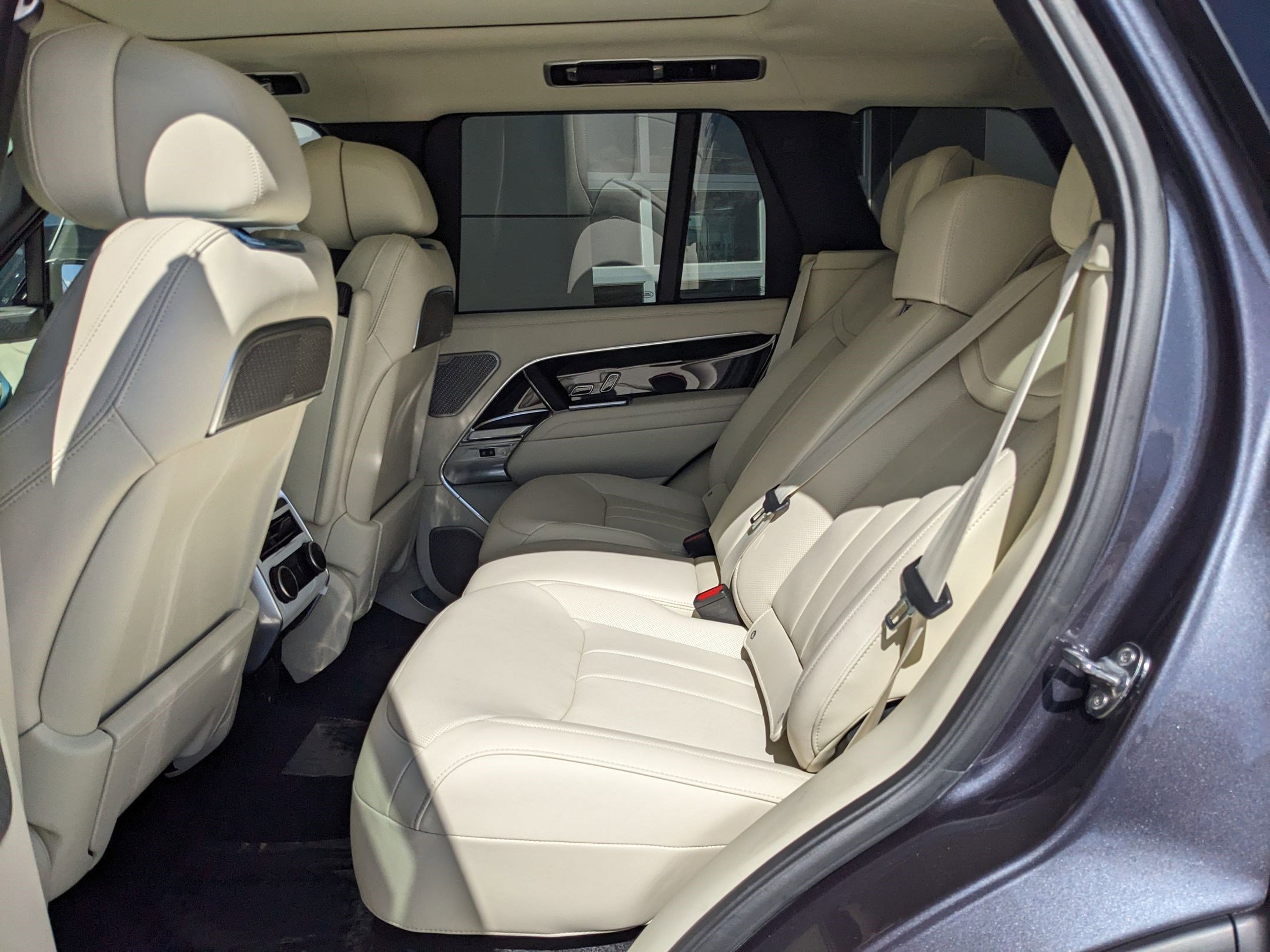 New 2025 Land Rover Range Rover Autobiography image 15