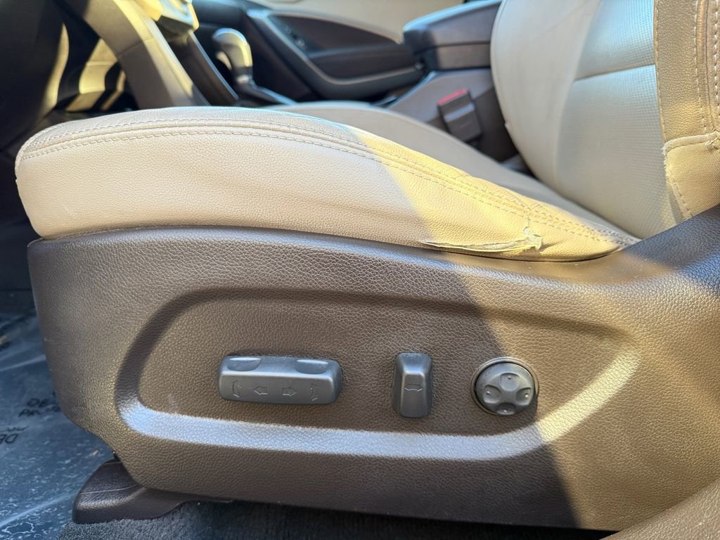 Used 2015 Hyundai Santa Fe Limited image 10