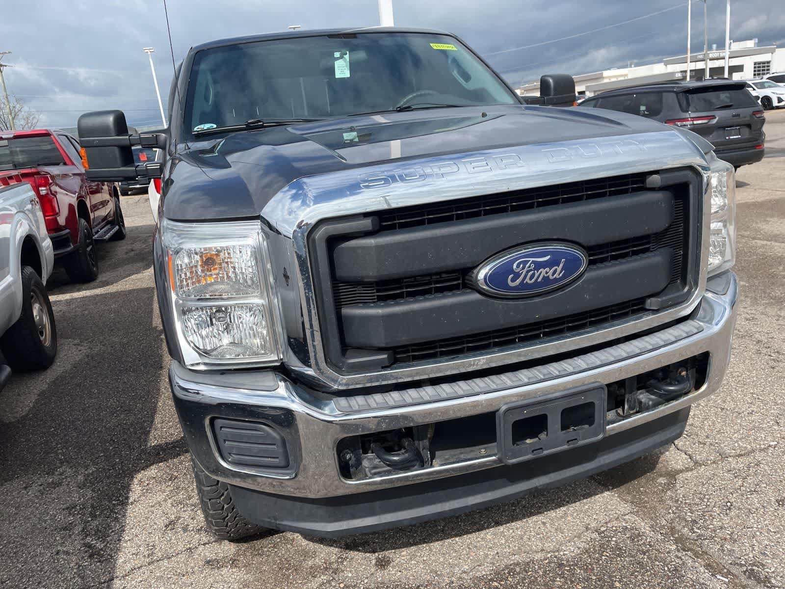 Used 2015 Ford F250 XL w/ XL Appearance Package AWD/4WD image 23