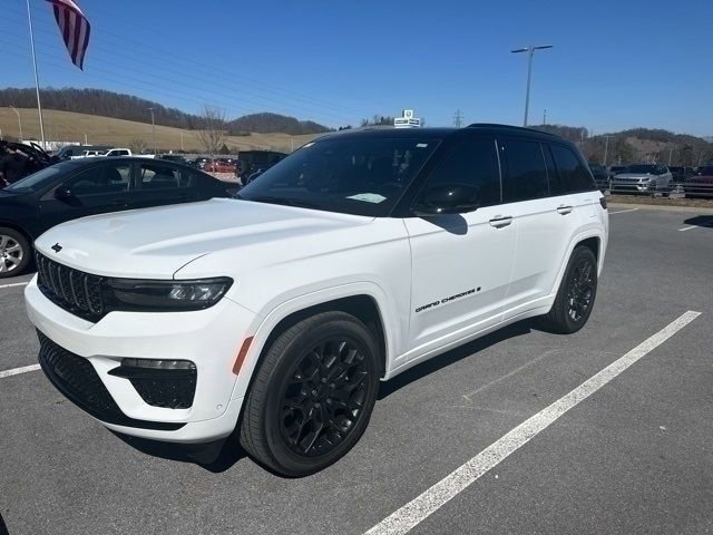 Used 2025 Jeep Grand Cherokee Summit video 1