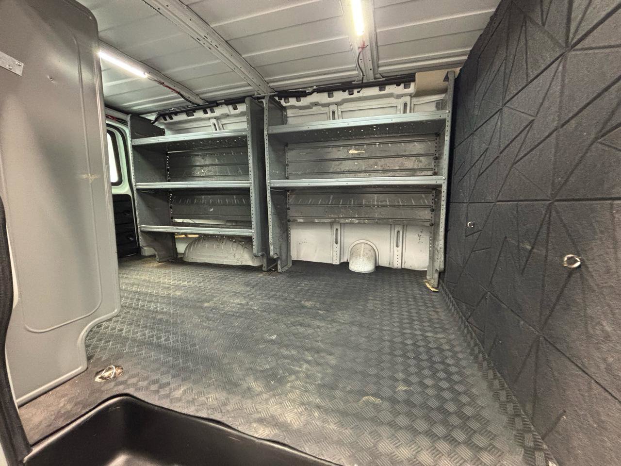 Used 2021 GMC Savana 2500 w/ Driver Convenience Package RWD image 19