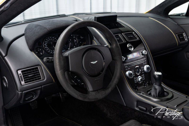 Used 2015 Aston Martin V8 Vantage GT image 32
