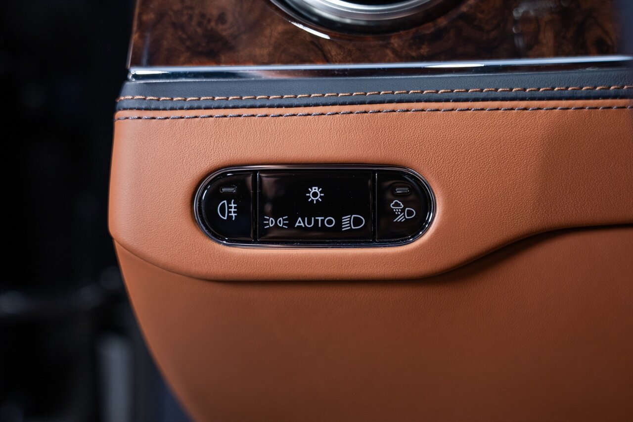 Used 2020 Bentley Flying Spur W12 w/ First Edition Specification AWD/4WD image 70