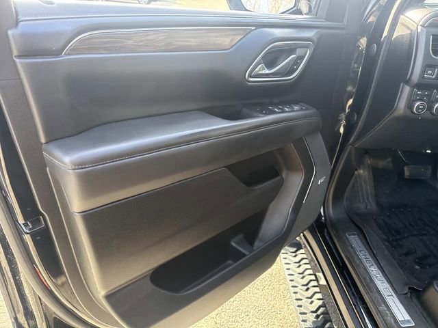 Used 2023 Chevrolet Suburban Z71 w/ Z71 Off-Road Package AWD/4WD image 21