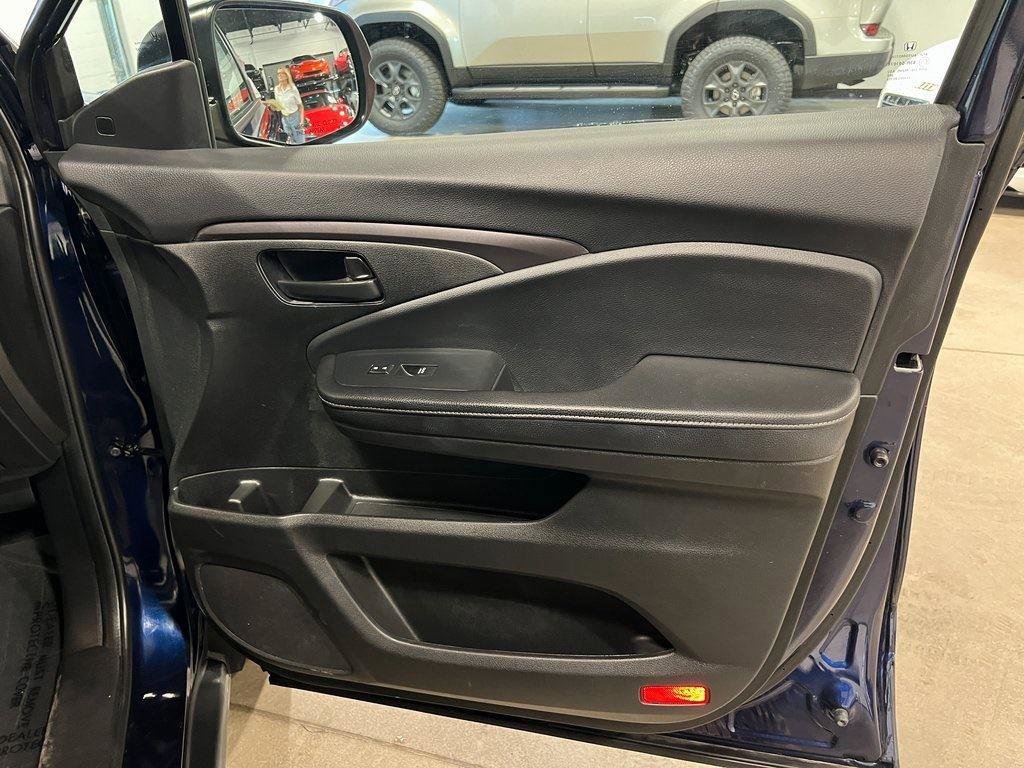 Used 2022 Honda Passport EX-L image 38