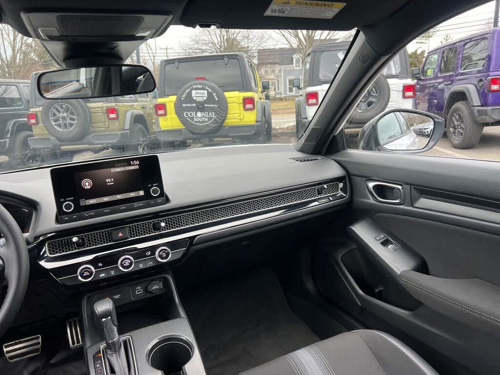 Used 2024 Honda Civic Sport image 33