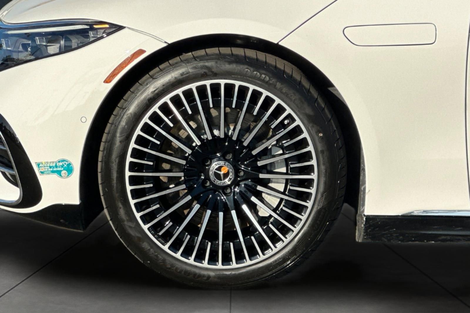 Certified 2022 Mercedes-Benz EQS 450+ 450 w/ AMG Line Exterior image 5