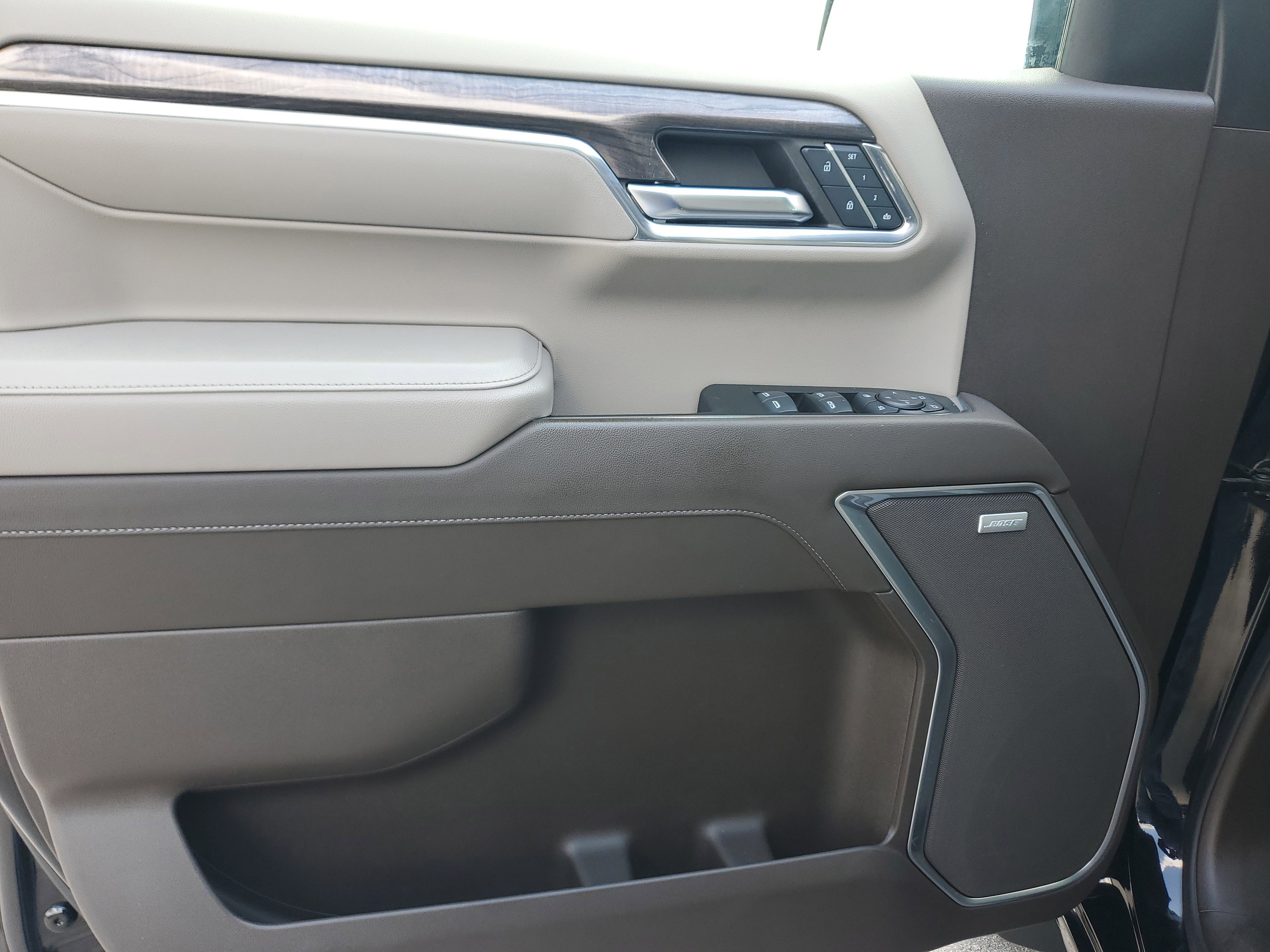 Used 2024 Chevrolet Silverado 1500 LTZ image 26