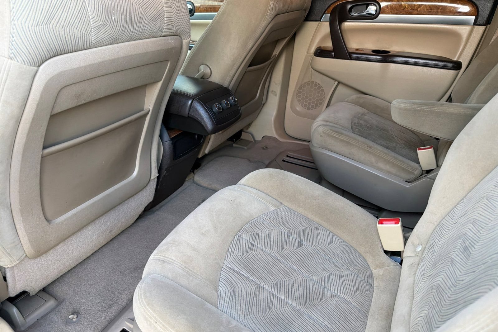 Used 2012 Buick Enclave Convenience FWD image 12