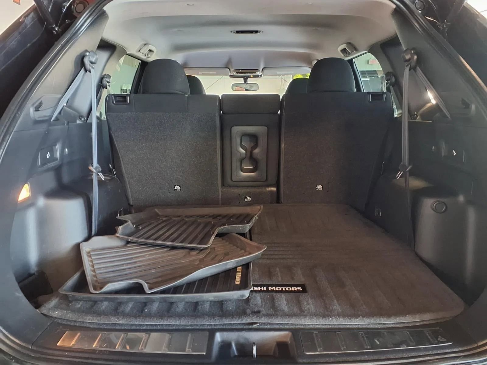 Used 2022 Mitsubishi Outlander ES image 4