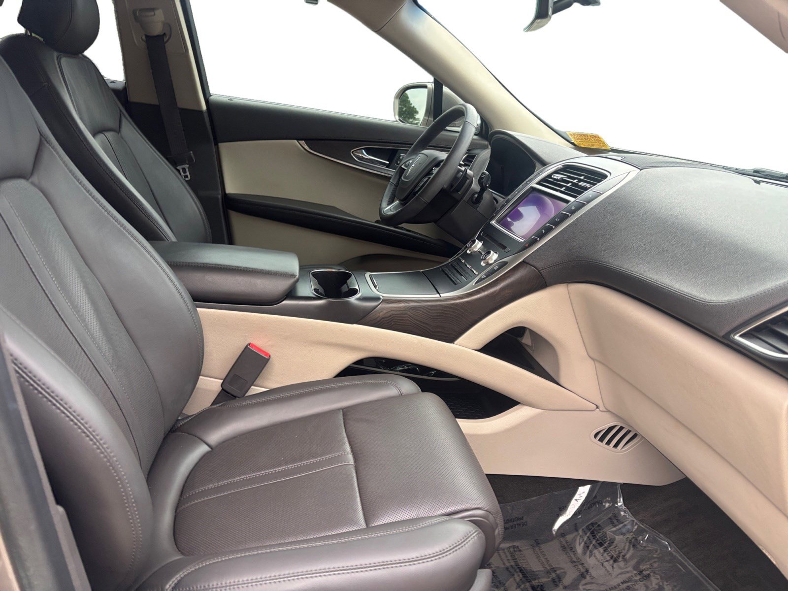 Used 2019 Lincoln Nautilus Reserve image 15