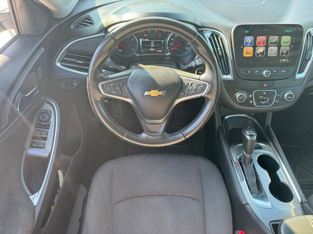 Used 2018 Chevrolet Malibu LT image 13