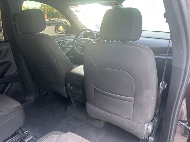 Used 2023 Chevrolet Traverse LT FWD image 32