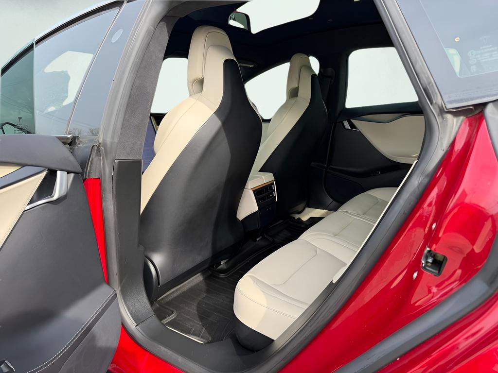Used 2019 Tesla Model S Performance image 22