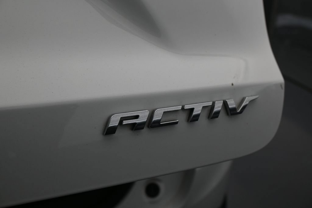 Used 2025 Chevrolet Trax ACTIV FWD image 33