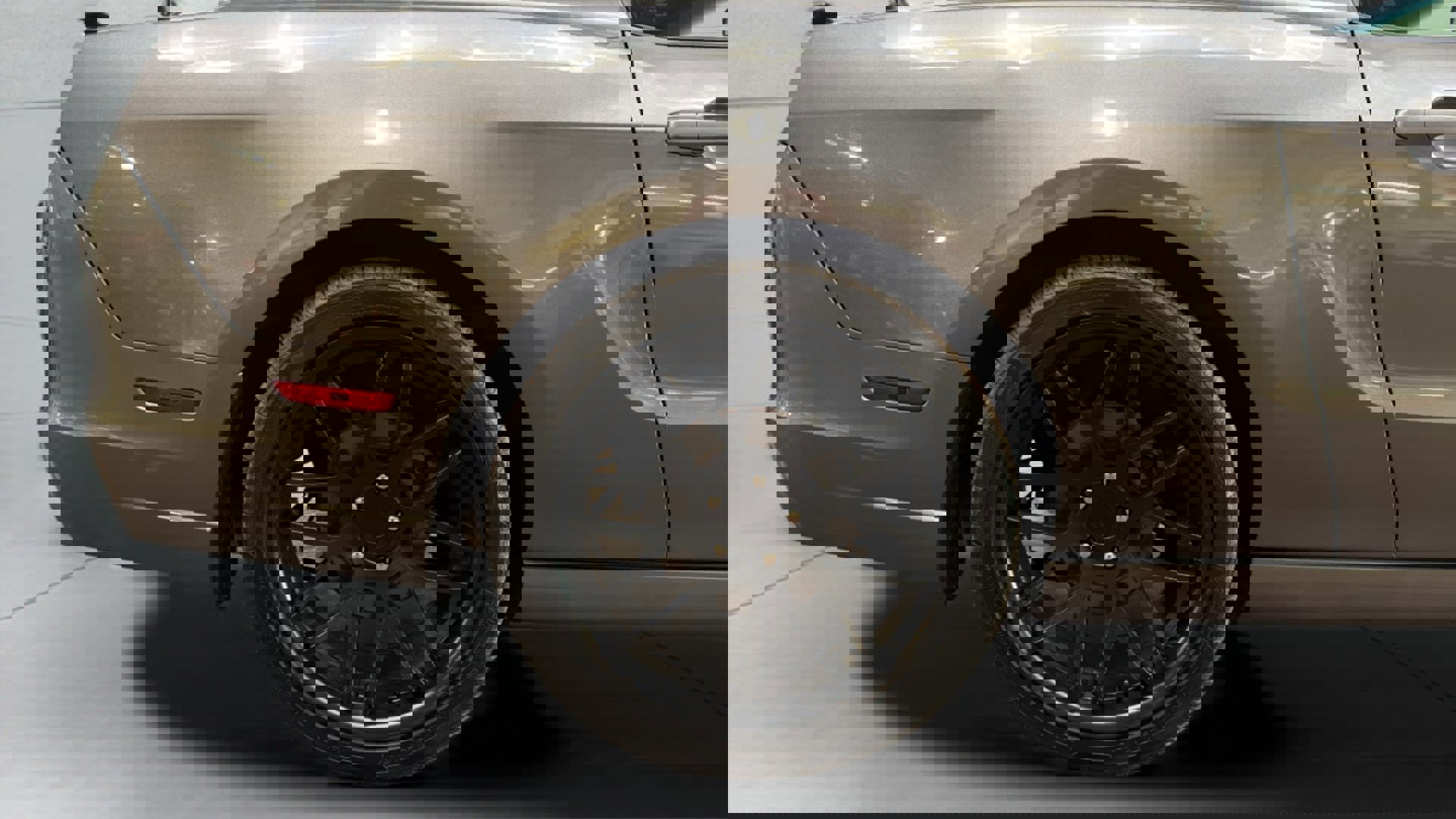 Used 2014 Ford Mustang GT image 34